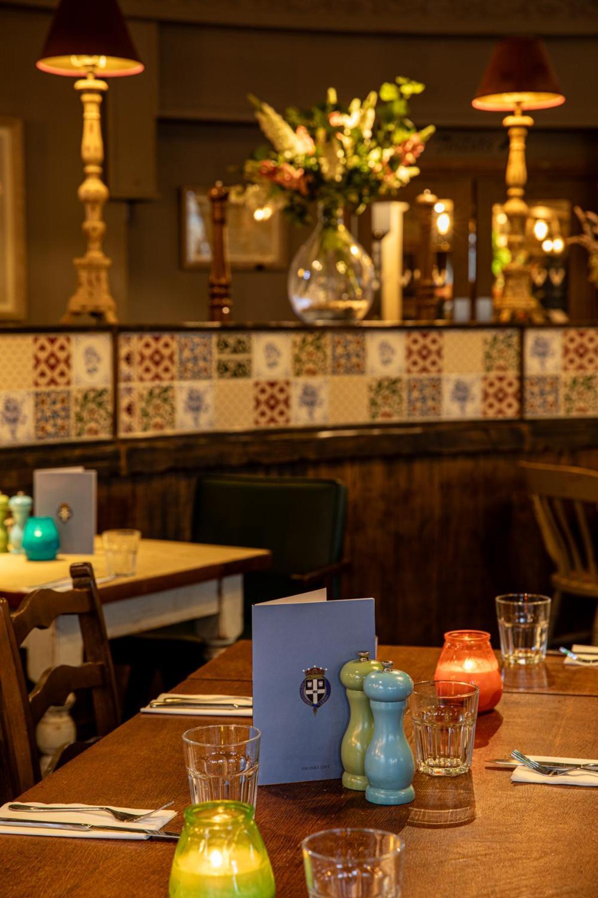 The Devonshire Arms Hotel Baslow Kültér fotó