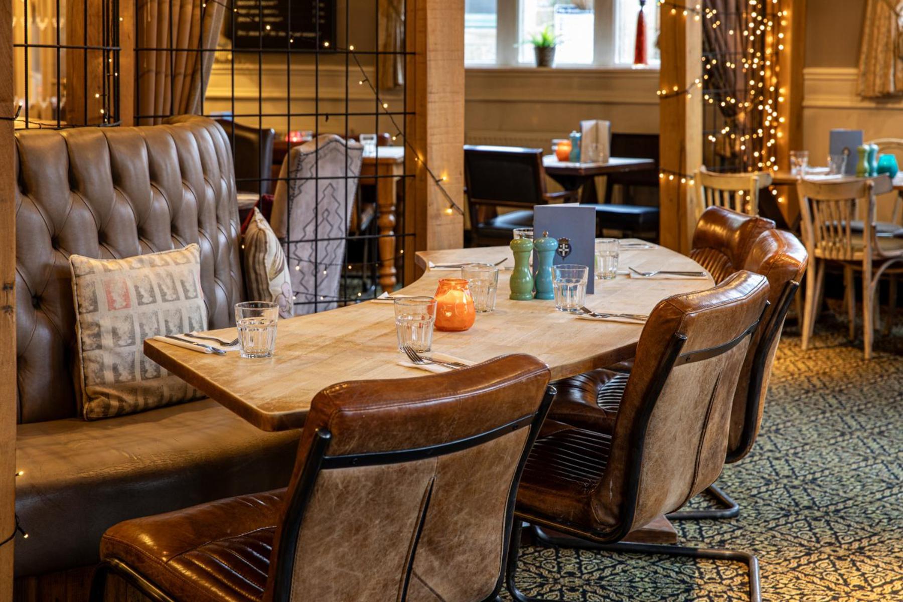 The Devonshire Arms Hotel Baslow Kültér fotó