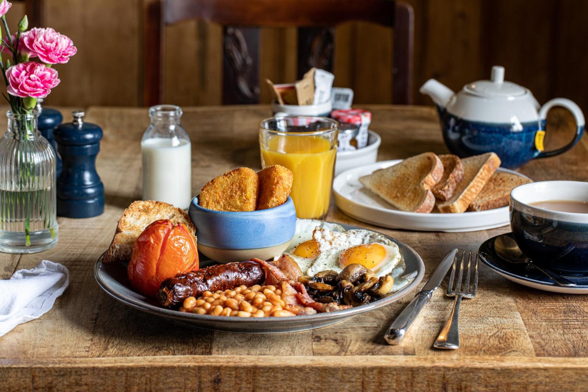 The Devonshire Arms Hotel Baslow Kültér fotó