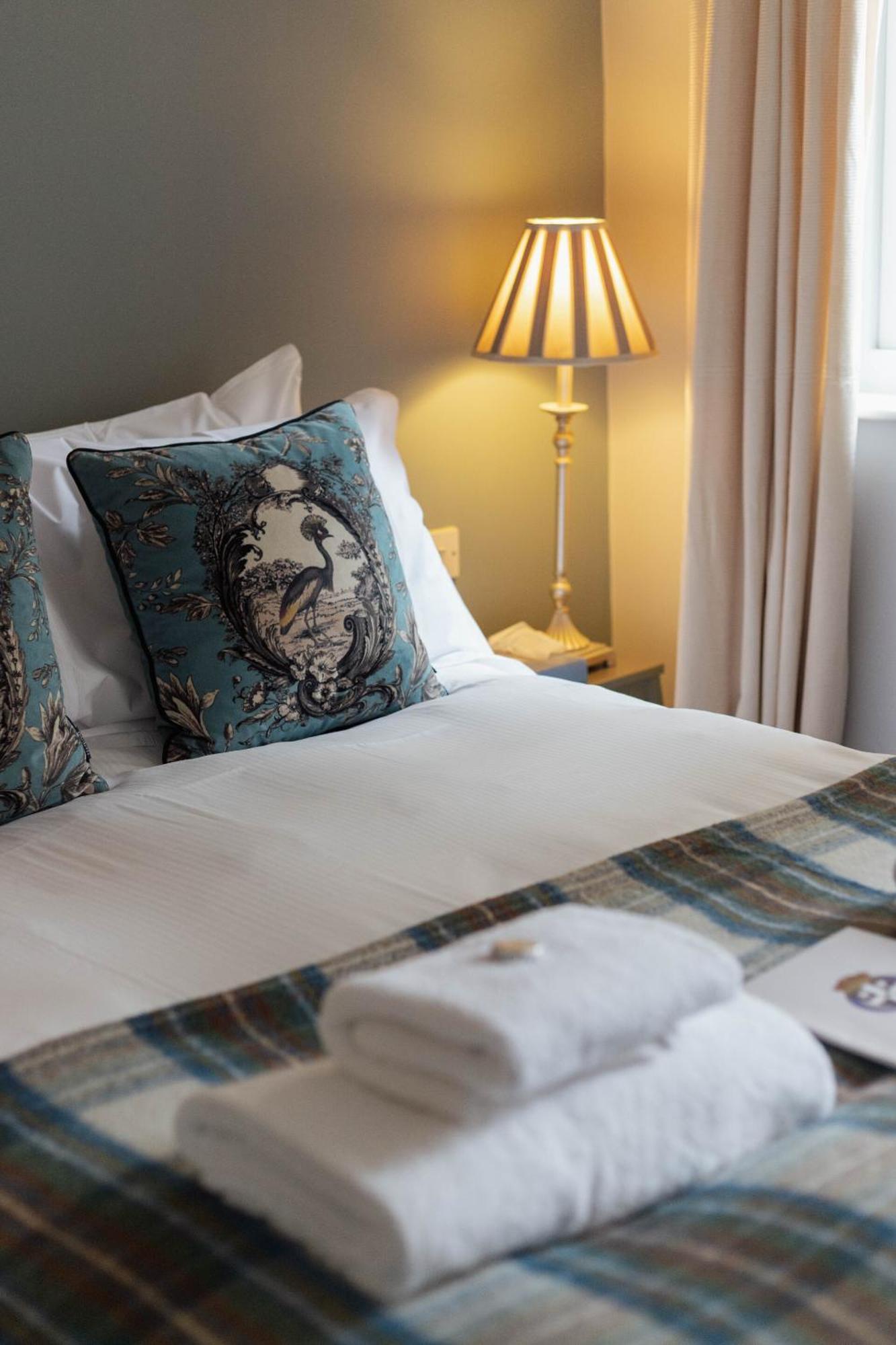 The Devonshire Arms Hotel Baslow Szoba fotó